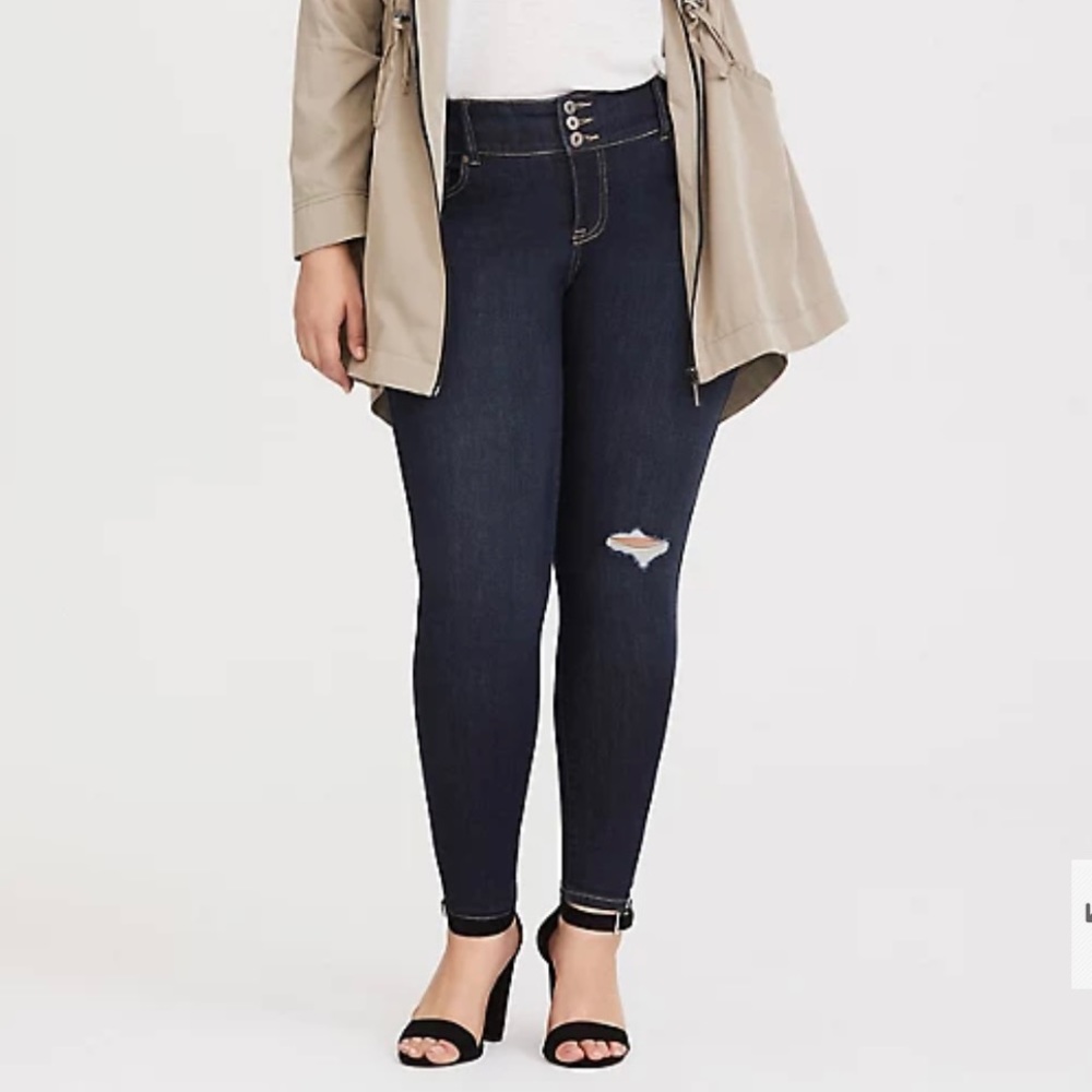 JEGGING - PREMIUM STRETCH DARK WASH - TORRID NWOT